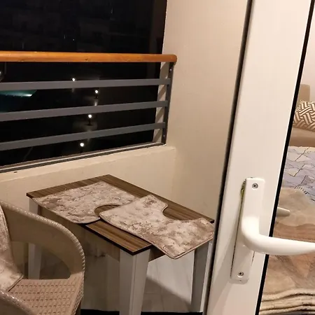 Luxury Studio, Pool, Private Beach & Close To Airport
