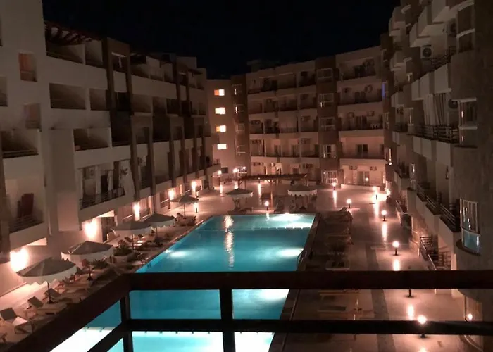 Luxury Studio, Pool, Private & Close To Airport Apart Otel Hurgada