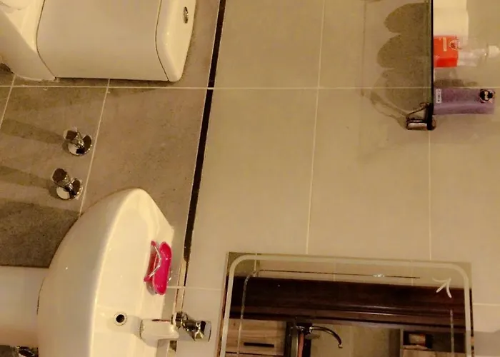Apart Otel Luxury Studio, Pool, Private & Close To Airport 3*
